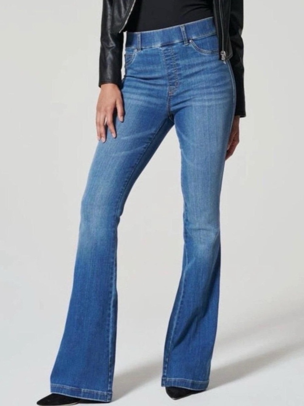 SPANX women’s pull on Flare Jeans size medium